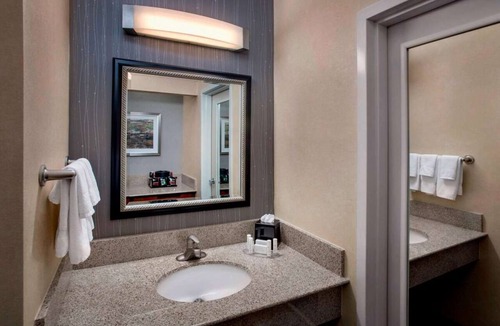 Foxboro Hotel | Near Gillette Stadium and Wrentham Village Premium Outlets, Pet-Friendly Stay!