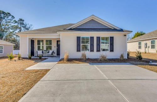 Ocean Isle Beach House | Near Golf Courses: Cozy Home in Ocean Isle Beach!