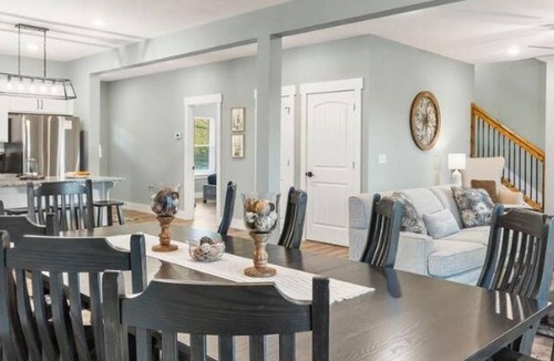 Kimberling City House | Near Indoor & Outdoor Pools: Hot Tub, Game Room & Free SDC Tickets