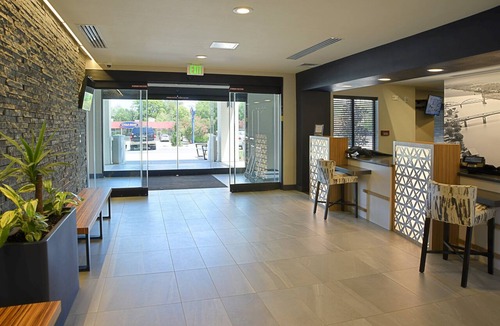 Little Rock Medical District Condo | Near Medical Center. Free Breakfast Buffet. Gym.