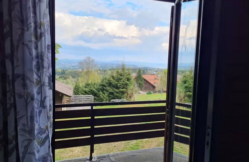 Windorf Cabin | Near Pullmann City - small house in the middle of nature. Vacation for the whole year.