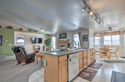 Sevier County House | Near Sevier Valley Center: Aurora Home w/Views!