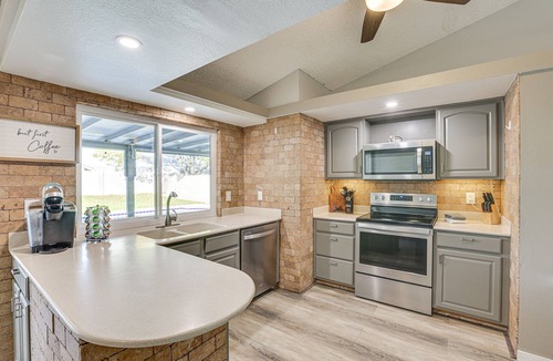 Peoria House | Near Spring Training! Peoria Gem w/Pool & Hot Tub
