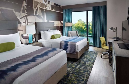 Tuscaloosa Hotel | Near The University of Alabama + Restaurant & Bar