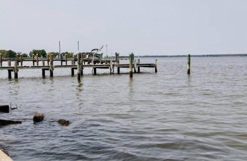 Cambridge House | Near Waterfront, Maryland Renovated Home - Walk to Historic Downtown!