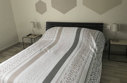 Saint-Martin-en-Campagne Cottage | neccesaire bedding provided, accept pets