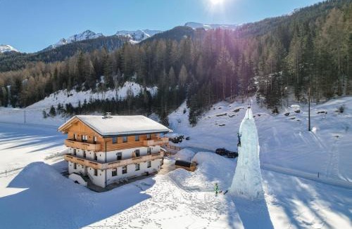 Schmirn Apartment | Nedererhof - Ferienwohnung Gamskar