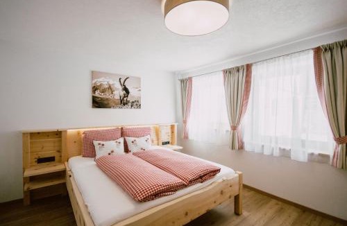 Schmirn Apartment | Nedererhof - Ferienwohnung Gamskar