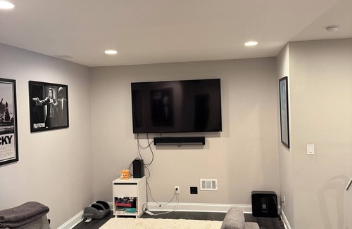 Imperial House | Need a home for the NFL Draft, here it is. Gorgeous 4-bed 4-bath house. Book Now