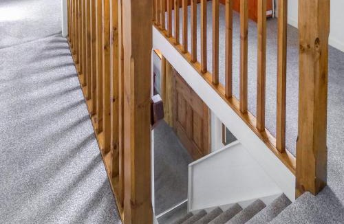 Cullen House | Needle Cottage