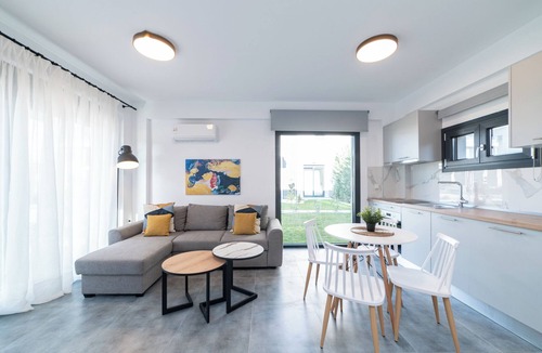 Ofrinion Villa | Nefeli Lux- Two Bedroom Duplex with Garden