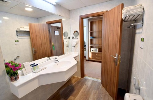 Sharjah Hotel | Nejoum Al Emarate