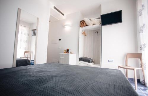 San Lazzaro House | Nel blu dipinto di blu