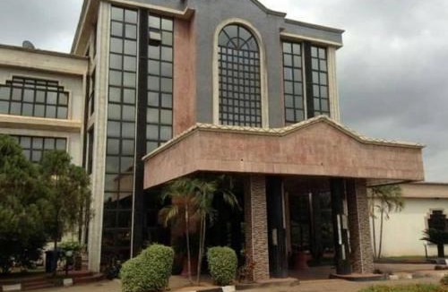 Asaba House | Nelrose Hotel - Class King