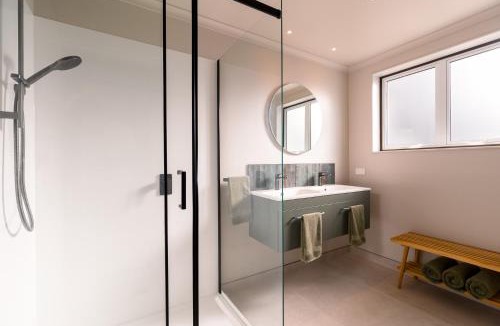 Nelson Apartment | Nelson Bridge House