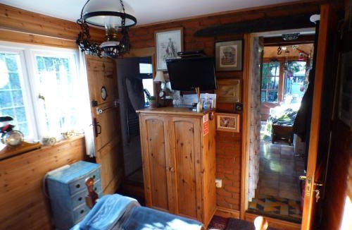 North Creake Bed & Breakfast | NELSONS CABIN