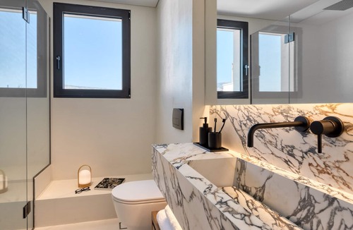 Koukaki Hotel | Neoma