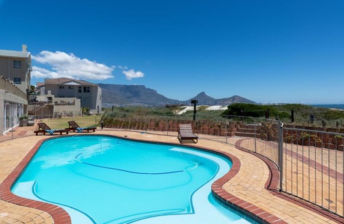 Lagoon Beach Apartment | Neptune Isle 9