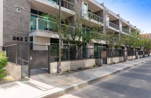 Riverside Apartment | Neptune's Studio Apartment with Pool!