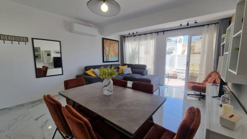 Paphos House | Nerina Luxury Villa 01
