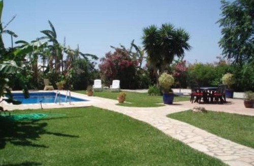 Nerja House | Nerja: Villa with private pool and garden 300 m from the beach