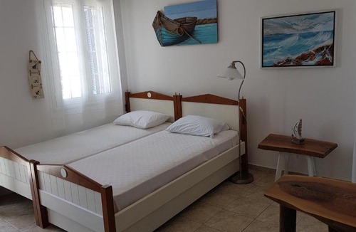 Tinos Town Apartment | Nesaea Studio