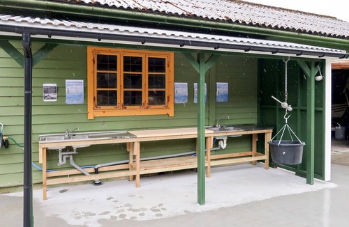Hyllestad House | Nesjevik by Interhome