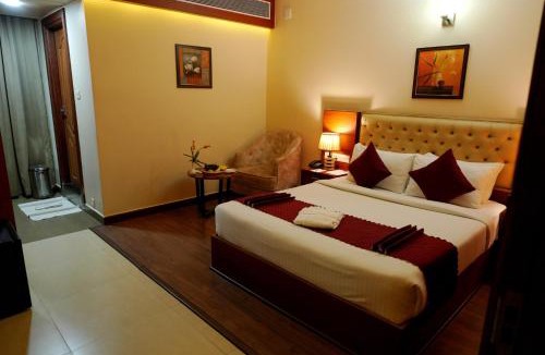 Thalassery Hotel | Nesma Palace