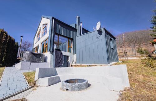 Baisoara Ski Chalet | Nessa Chalet