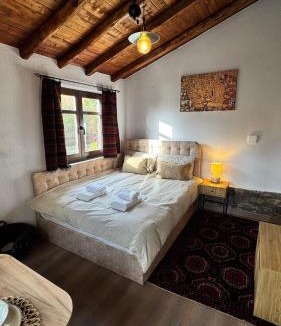 Aghios Athanasios House | Nest Suite
