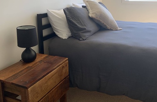 Fernbrook Cottage | Nestled in the heart of Nature, Coachwood Cottage is Cozy and Peaceful.