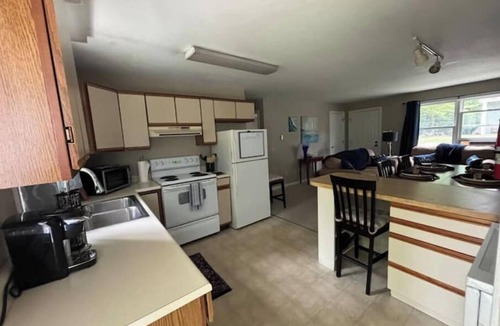 Meredith Apartment | Nestled right between 2 amazing lakes!