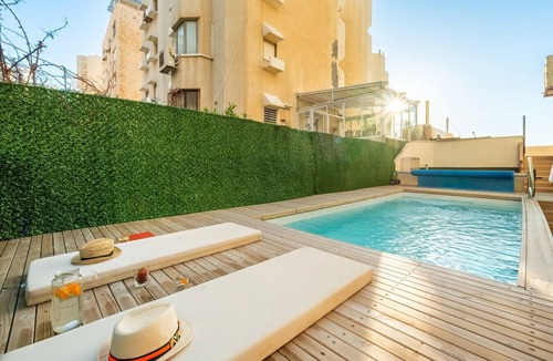 Netanya Apartment | Netanya Beach & Pool Elegant Stay