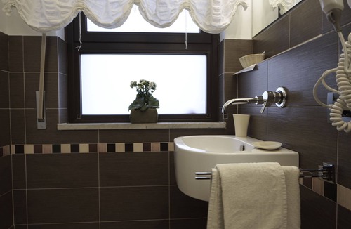 Picanello-Ognina-Barriera-Canalicchio Bed & Breakfast | Nettuno B&B