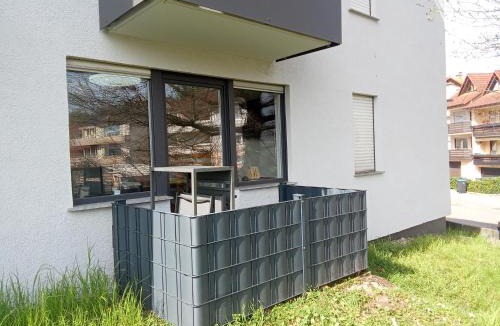 Eutingen Apartment | NEU Casa Ludi Pforzheim Eutingen gute Wohngegend direkte Buchung möglich keine Freigabe erforderlich inklusive Balkon Terrasse und Tiefgaragenparkplatz Waschmaschine im Haus
