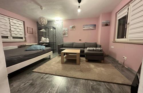 Lohra Apartment | Neu! Einfaches Appartement - einfacher Preis