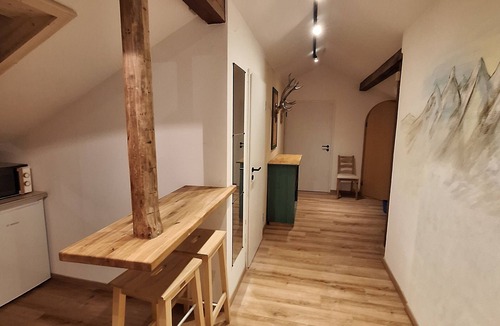 Lenggries Apartment | Neu Renovierte Ferienwohnung in Zentraler Ruhiger Lage