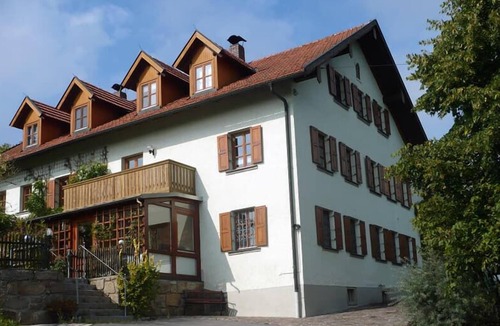 Traitsching Apartment | Neurenovierte, helle FeWo (50qm) im Landhausstil für 2 Personen