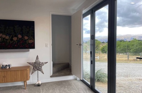 Clyde House | Nevis Suite Kaihanu Lodge | Luxury Cottage nr Clyde NEW 2025
