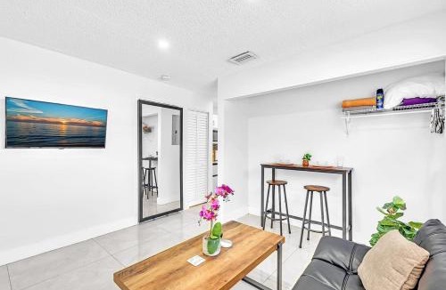 Royal Poinciana House | New 2 Bed Studio Close To Beach & Casino Ha04