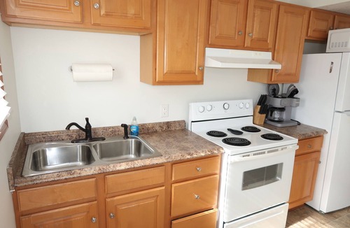 Glade Spring House | NEW! 2-bedroom townhome- 0.3 miles from I-81