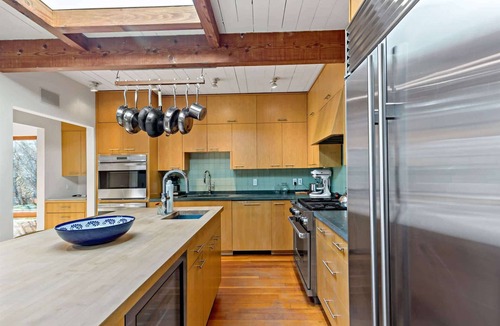 Wellfleet House | New 2026 Modern Outer Cape Home with a Heated Indoor Pool