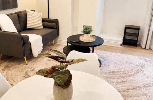 Halton Regional Municipality Apartment | New 2BR Central AC Laundry Private Entry Parking