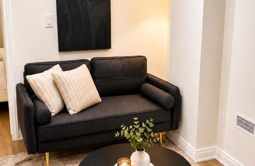 Halton Regional Municipality Apartment | New 2BR Central AC Laundry Private Entry Parking