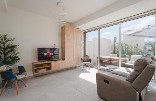 Kapparis Apartment | NEW 2Br Maisonette in Luxury Resort Pool Beach