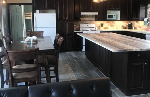 Fairview Cabin | New 3 Bed, 2 Bath Cabin in Scenic Indianola Valley