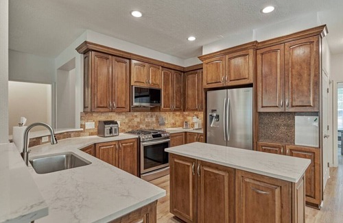Alden Bridge House | New! 4BR/Easy Access to all Woodlands amenities