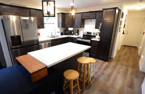 Highfield-Cascade House | New 5BR, 2BA Home - Next to the Appalachian Trl - Near Fort Ritchie, Ski Liberty