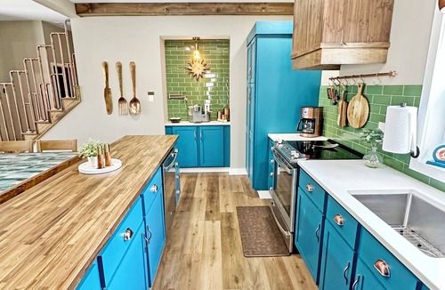 French Lick House | New 6BR Retreat near Patoka Lake, Sleeps 14, Fire Pit