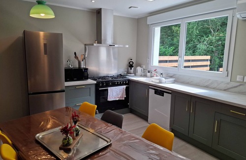 Saint-Vit Apartment | NEW 70m2 fully-equipped apartment in quiet neighborhood